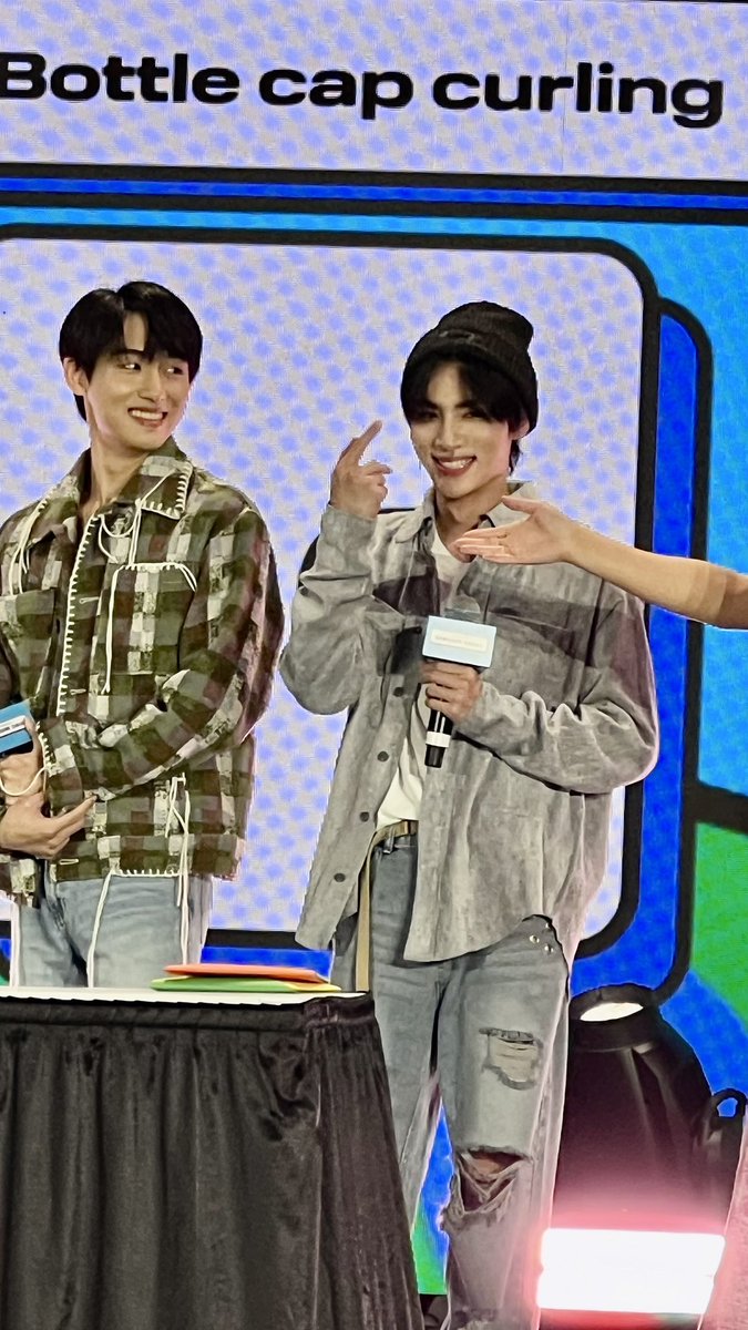 CarleneLoveLove's tweet photo. Wishing #WinWin the happiest birthday and congratulations on his new music! RE-fresh #love #WinWin_BackAtOne https://t.co/gXX09IsXPP