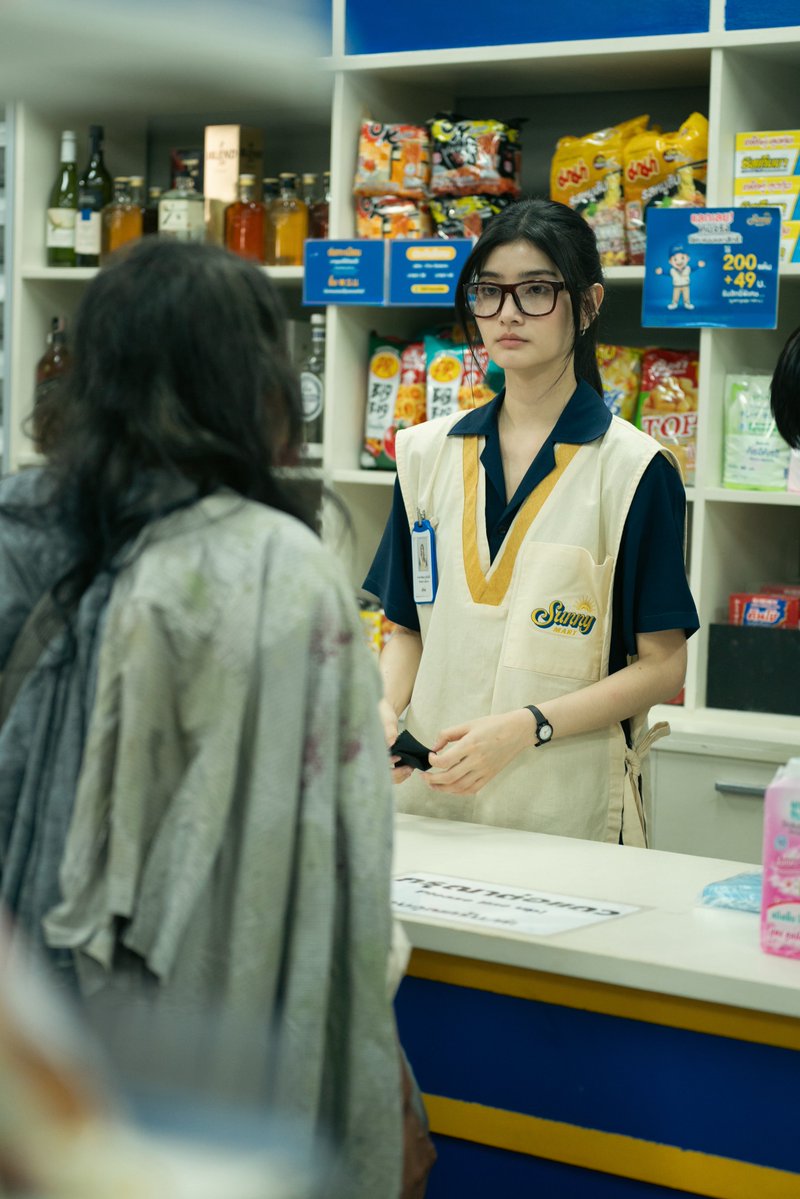 minemediap's tweet photo. จะเที่ยงคืนแล้ว อย่าลืมอ่านกฏของ Sunny Mart ให้ครบ และ ปฏิบัติตามอย่างเคร่งครัด 

แล้วเจอกันวันพุธหน้า 20:00 ค่ะ 🕯️

#TheRulesEP1
#TheRulesกฎหลังเที่ยงคืน https://t.co/40AYe2L4mK