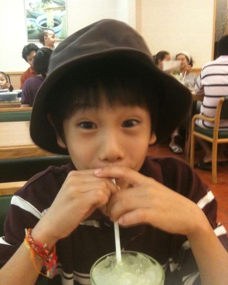 shoariety's tweet photo. he's never CHANGE 😭😭😭😭 https://t.co/6Fm2gQrEXI