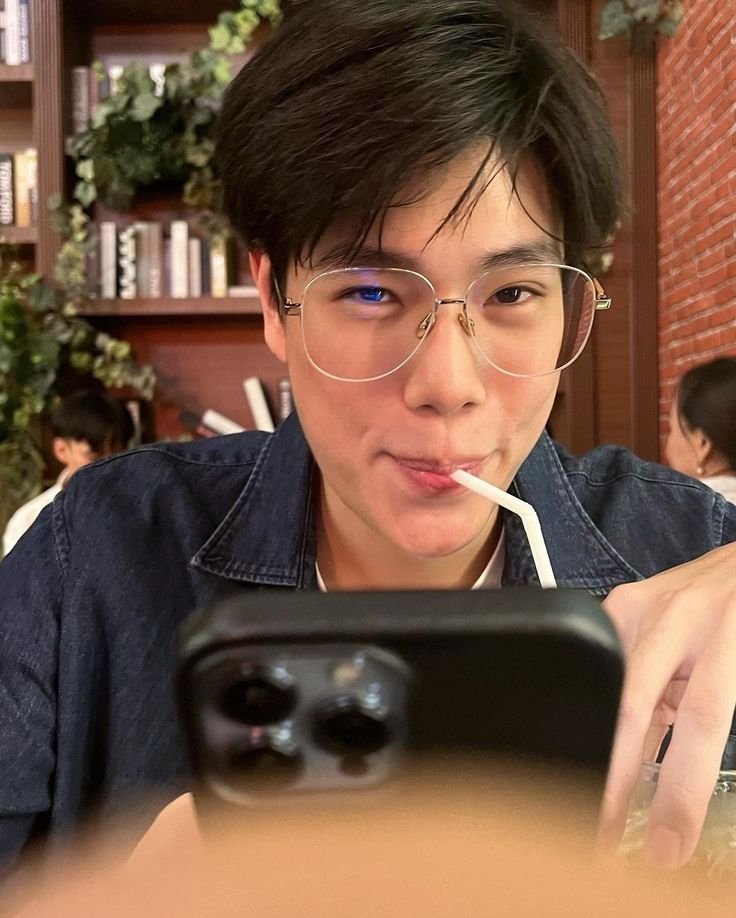 shoariety's tweet photo. he's never CHANGE 😭😭😭😭 https://t.co/6Fm2gQrEXI