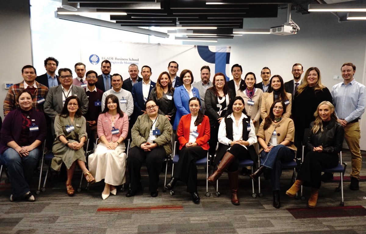 egade's tweet photo. 🌱 La primera reunión de #EGADE CSO Community reunió a líderes de sostenibilidad empresarial para identificar desafíos compartidos y comenzar a construir una agenda de colaboración hacia 2027.

Un espacio que conecta experiencia empresarial y conocimiento académico. https://t.co/7AIAd9X5Ym
