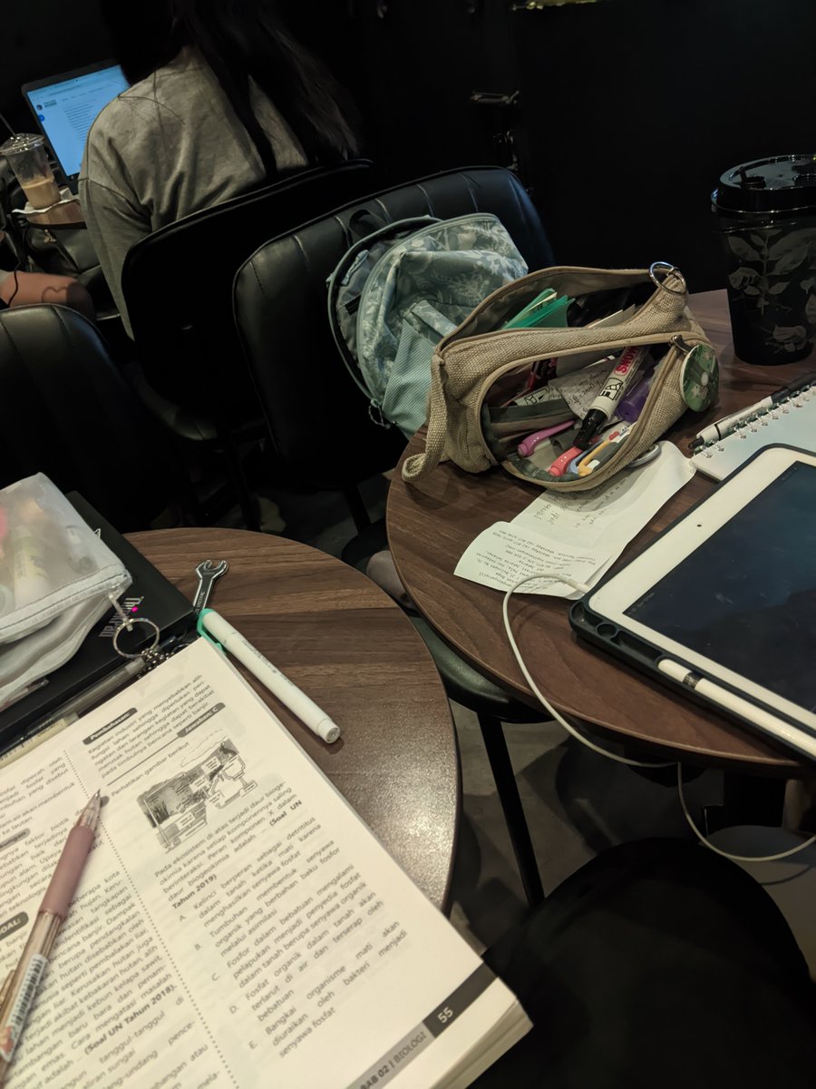 peachyerat's tweet photo. user peachyerat outside twt https://t.co/Nw053bYTd5
