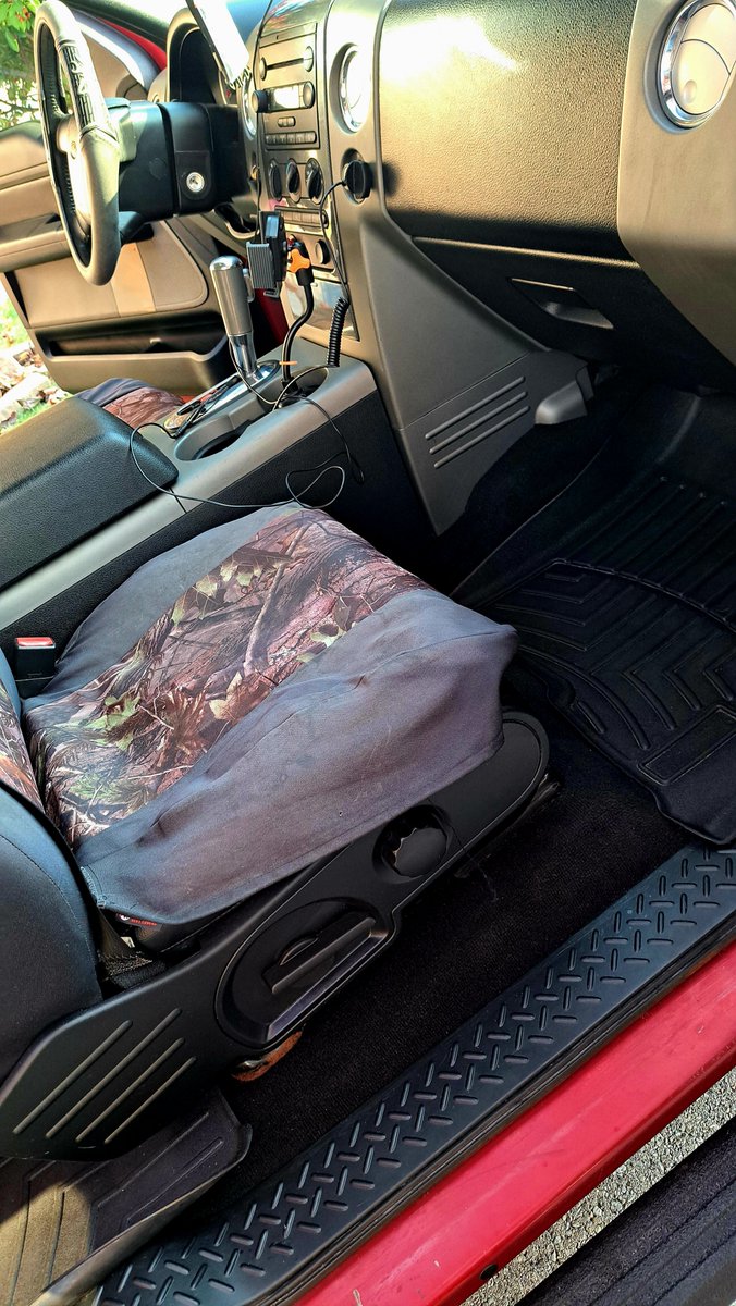 InkedDeviant's tweet photo. A Good Friend of My Son Does Mobile Vehicle Detailing On The Side. 

He Did My Old F150 Interior For Free...Just To Increase His Portfolio...

I Got The Best Bonus Kids. Ever. 

#blessed #bonuskids https://t.co/CUP5GvIqUz