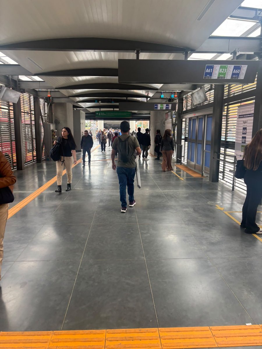 AlexLP_13's tweet photo. Y para sorpresa de nadie, Bolívar mintió en su fracasada campaña a la alcaldía de Bogotá.

Informarse no era muy difícil. https://t.co/qdtcPjxDsU