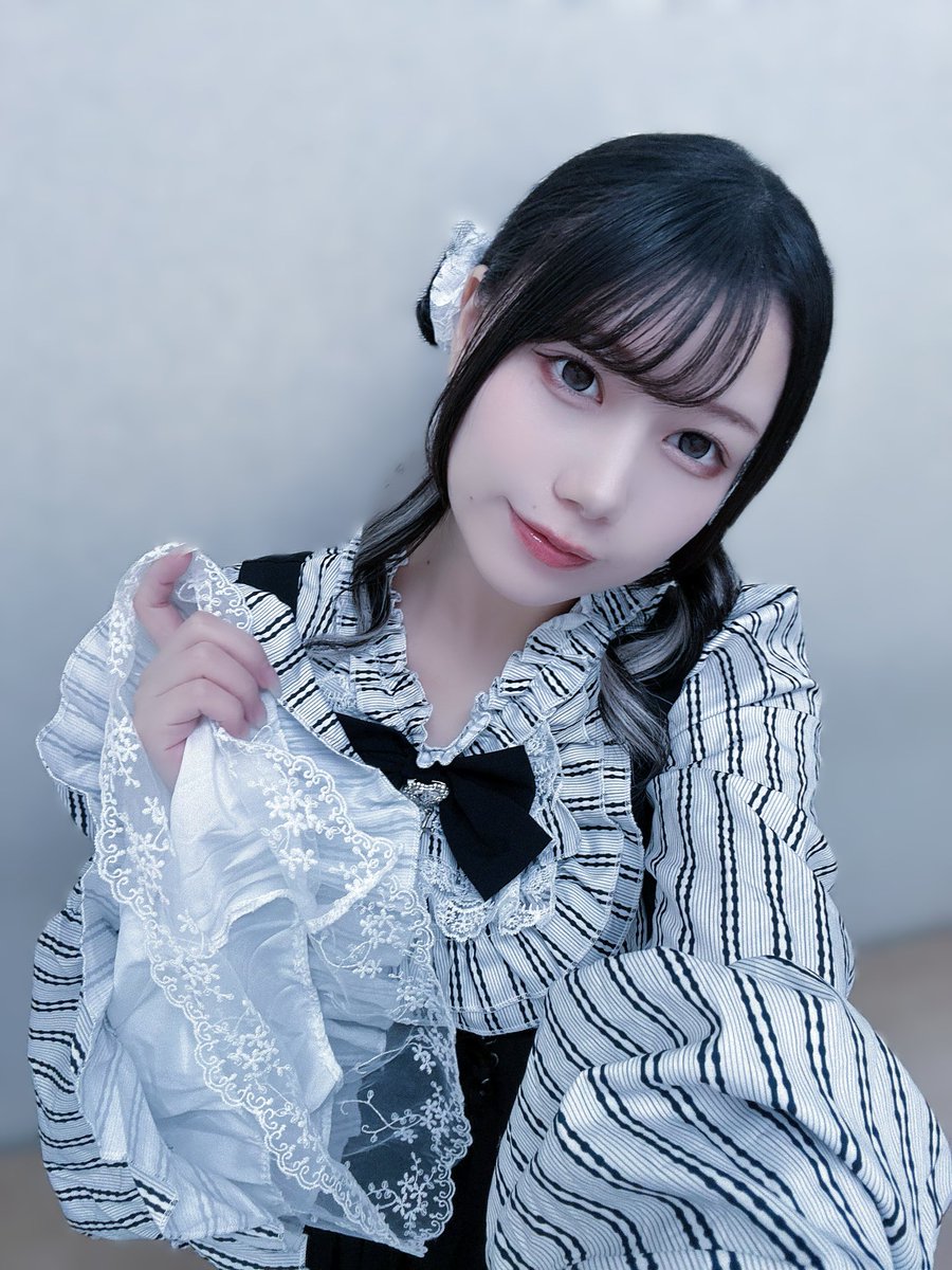 mimi_amuLse's tweet photo. gm.

目に光入らない系です(?)
#水緒布教 https://t.co/FffBxab8Bu