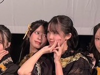 Bill_h_hello's tweet photo. やばいやばい、かりハラに圧倒されて見逃すところやった
こっちのお二人さんも可愛いやないですかぁ〜
#ロージークロニクル　#相馬優芽 #上村麗菜 https://t.co/MEcFE2sxw0