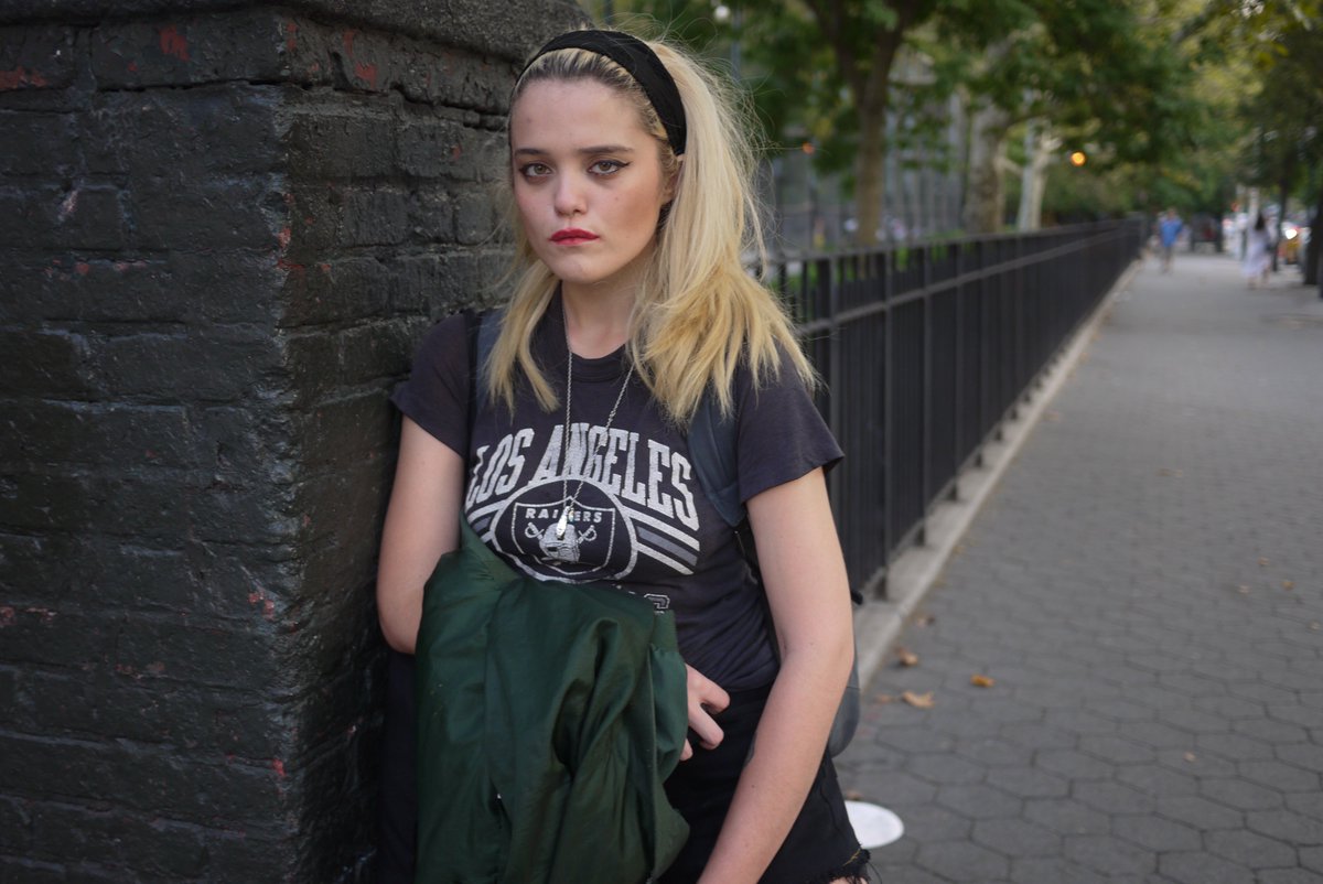 chrissteinplays's tweet photo. Sky Ferreira by Tompkins 2015 https://t.co/YSItqEEeJj