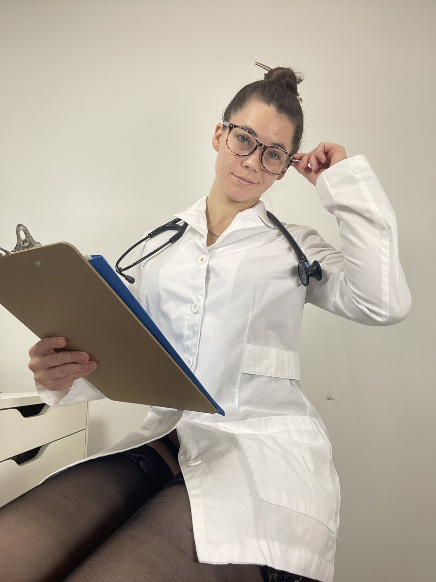 nursebunnyy69's tweet photo. It’s time for your appointment. https://t.co/Y4G74qPu0K