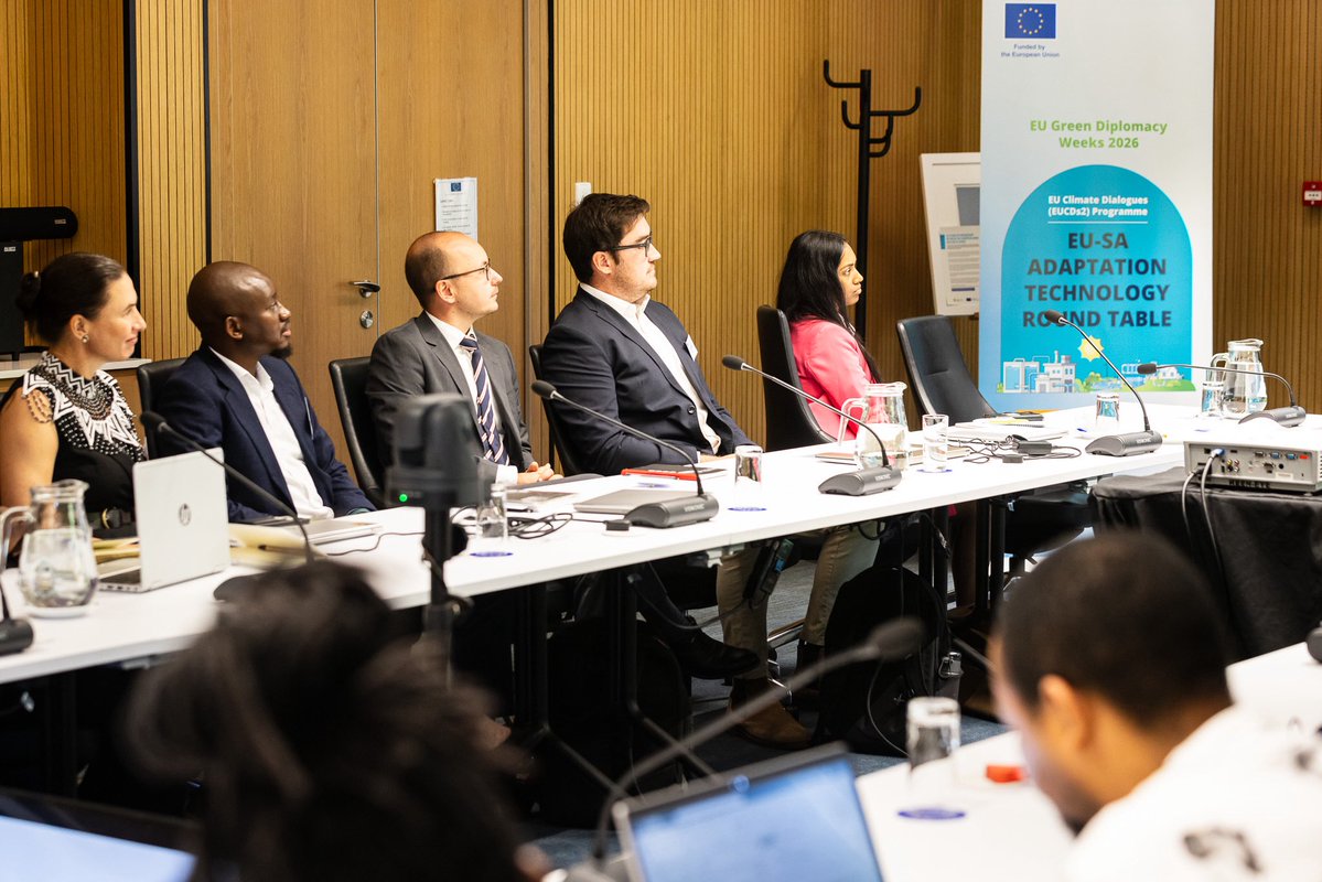 EUinSA's tweet photo. South Africa and EU are partners for a #GreenTransition. Collaborating on climate adaptation is key to mitigating climate risks. Today we hosted a discussion on this, spotlighting practical clean tech solutions from four companies. 
 
#EUGreenDiplomacy #ForOurPlanet https://t.co/s7X4gvERnU