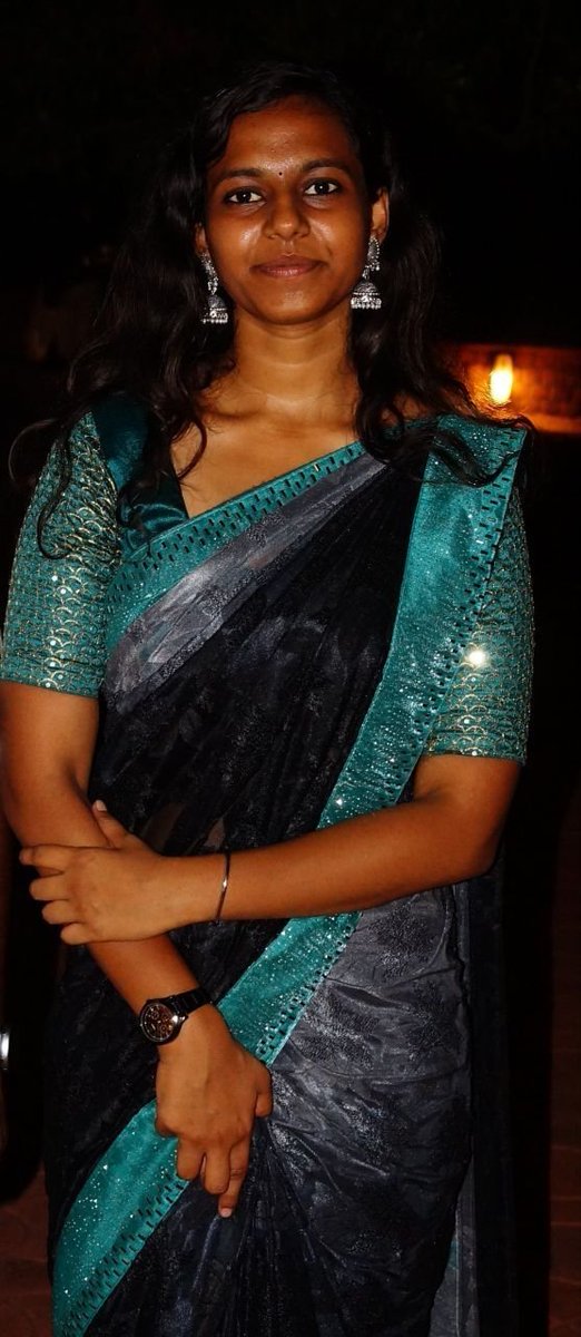 hotyyubfp's tweet photo. Follower Friend.. Thopul alagii🤤.. Iss ahh iva thopul ah nalla nakki sunniye vittu thopulye okkanum mundaye🥵🥵.. Thopul thevi maari irukana soothu morattu sootha tha irukum" ivala saree uh thooki potu mudaiye pudichi naara kuthiye kilika vendiyatha🔥🔥.. Ufff thevidiya munda🤤 https://t.co/uuqUfIv7Th