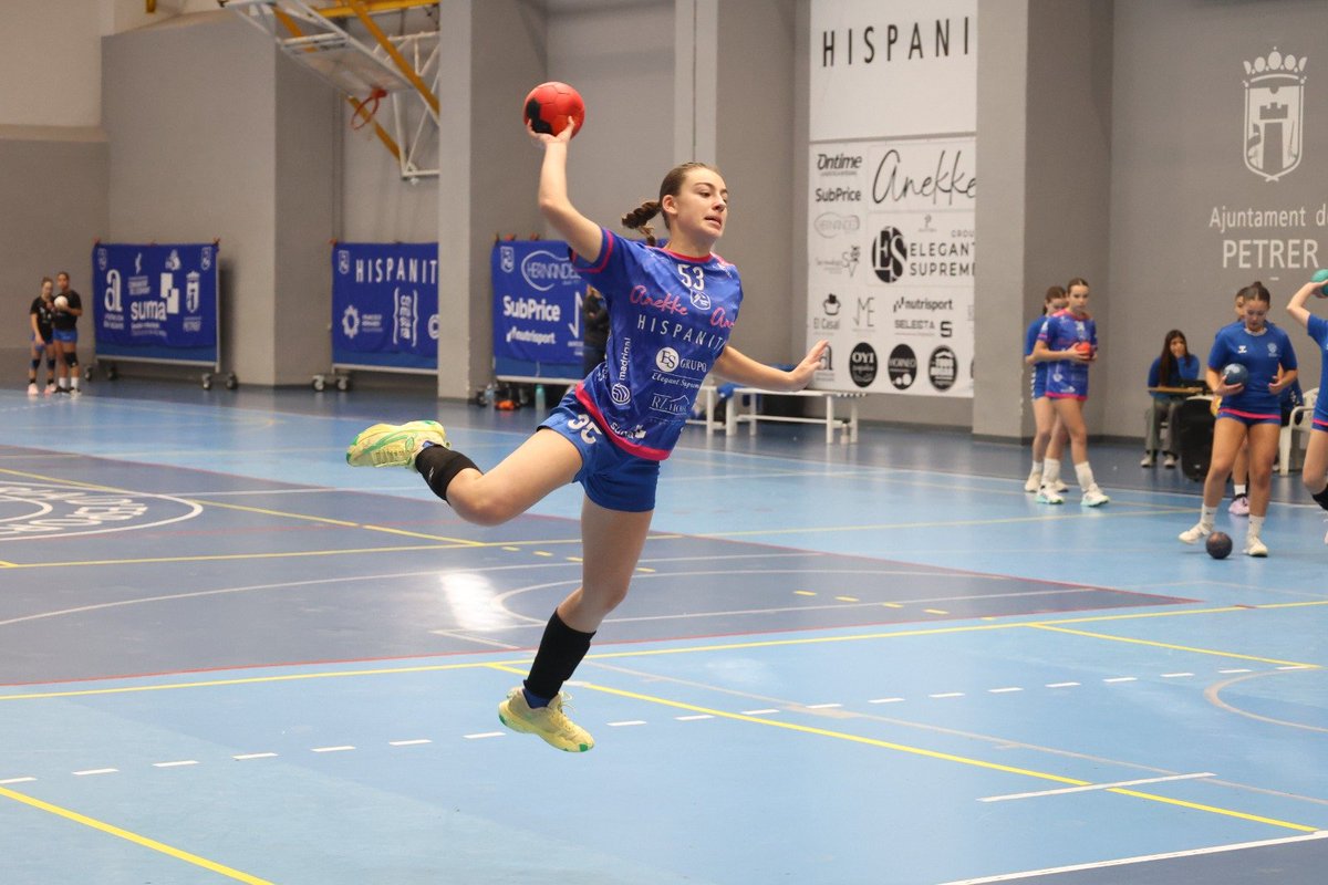 balonmanopetrer's tweet photo. 📸💗 #CADETEFEMENINO   |  GALERÍA FOTOGRÁFICA

🤾‍♀️ C. BM. Petrer 31 🆚 36 Elda Prestigio 

📸 Os dejamos una selección de imágenes del encuentro. La galería completa en nuestro facebook.

📸 @vicenmunoz https://t.co/ffcuWHJHnY