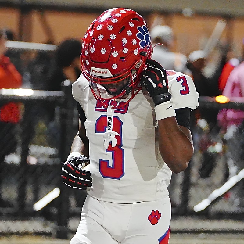 WillVapreps's tweet photo. With 821 rushing yards, senior RB Jahson Allums has a shot at reaching 1,000 yards and earning All-Region honors. He is featured in my Hermitage Panthers Team Watch on Virginiapreps

https://t.co/KlkhYWNV7x

@Coach_P_Herm_U @RecruitHermFB @JahsonAllums  @VaPrepsRivals https://t.co/ITVHnCsIcn