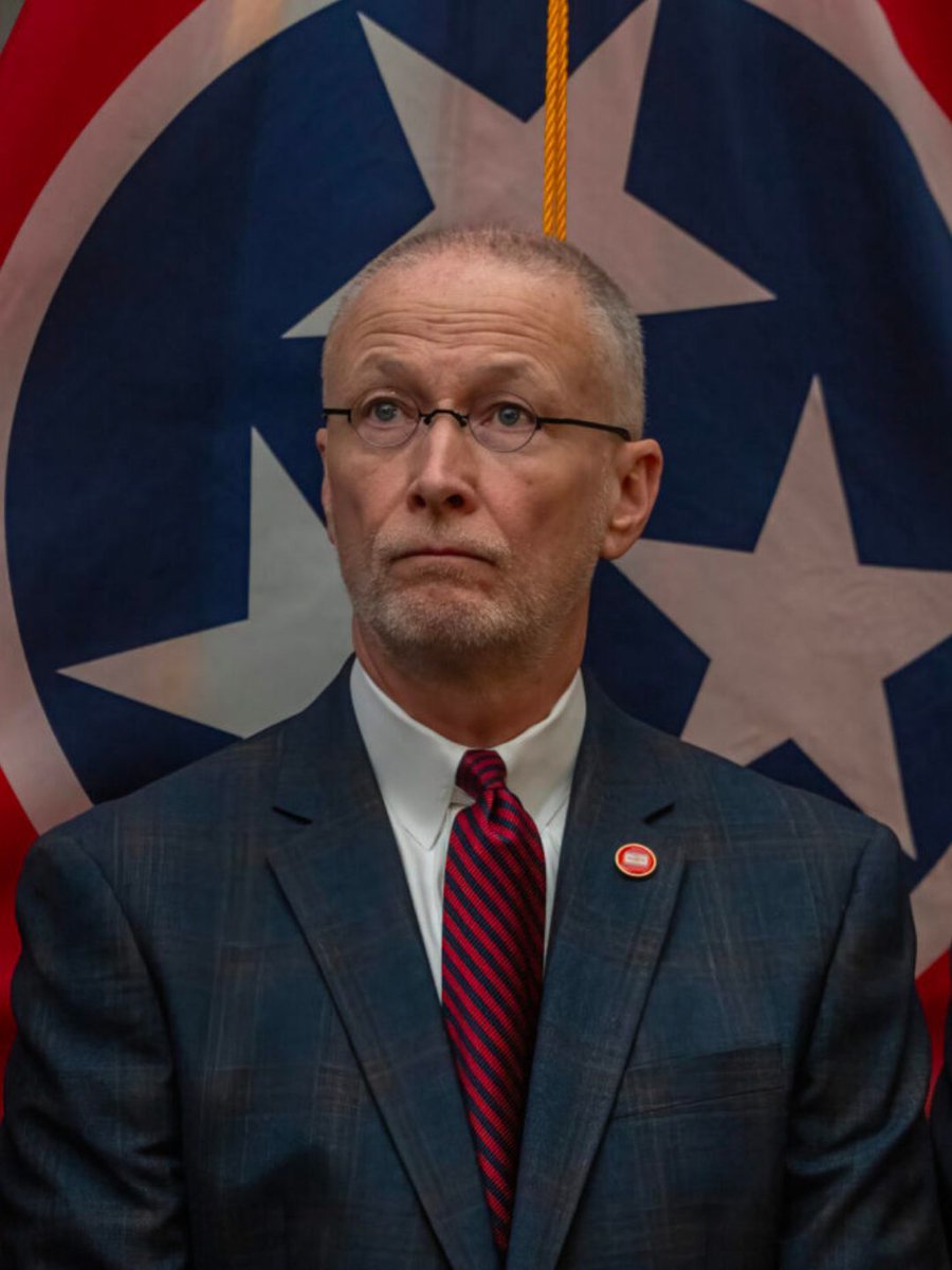 HQNewsNow's tweet photo. Tennessee Republican Brent Taylor was exposed for reportedly sending unsolicited nudes as recently as 2021.

He was 53 in 2021, but his campaign has dismissed the nude photos as "youthful indiscretions." https://t.co/aTCicFEYbL