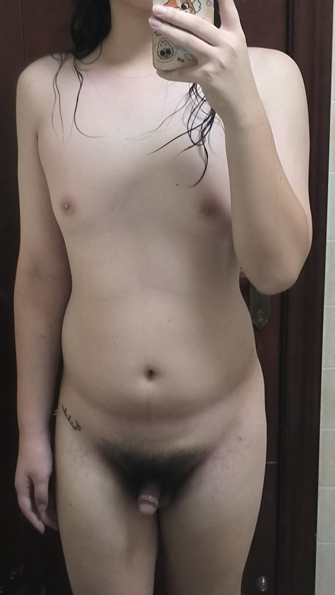 CaffFrog's tweet photo. 不知道为什么感觉这张友善一点
#洗澡 #femboy #enby #贫乳 #flatchest #裸体 #奶子⚠️阴茎 https://t.co/AOdErt2HZI
