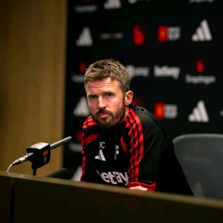 _FootyCentral's tweet photo. 🚨 Michael Carrick on Manchester United’s poor form and promises better days ahead:

🗣️ Michael Carrick: “This has been a difficult start, and believe me, we understand the frustration surrounding this club.

“We know the performances have not been good enough, and we take full responsibility for that.

“But I want the fans to understand that we are working hard to turn things around.

“Nothing worthwhile comes easily, and sometimes you have to go through difficult moments to build something special.

“There is a reason behind every challenge we are facing, and we are determined to find the right solutions.

“We have quality players in this dressing room, and I believe we can get much more out of this squad.

“We need to show more character, more consistency, and a stronger mentality on the pitch.

“I know the supporters have heard promises before, but we want our performances to speak for us.

“This club deserves to compete for the biggest trophies, and that remains our ultimate ambition.

“We will keep fighting, keep working, and keep pushing until we get Manchester United back where they belong.

“Mark my words, we will fix this situation. I believe in this team, and I believe better days are coming.”