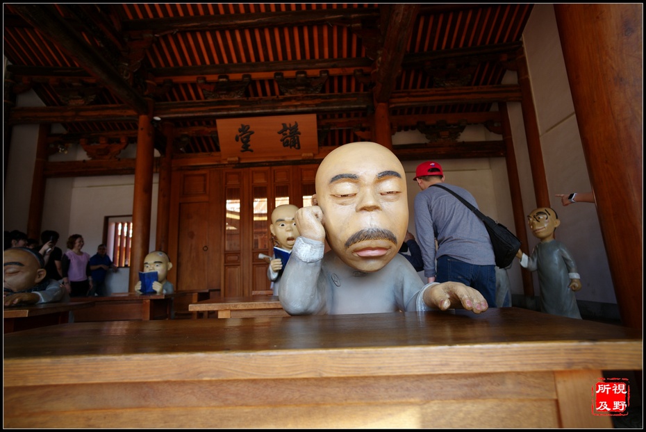 50505o5o's tweet photo. [楽訪の衙役が見つけた宝箱に、トゲのある薊が入っていた！ ちょっと変わった収穫だけど、なんだかワクワクする]， https://t.co/xWwdNG36Pd