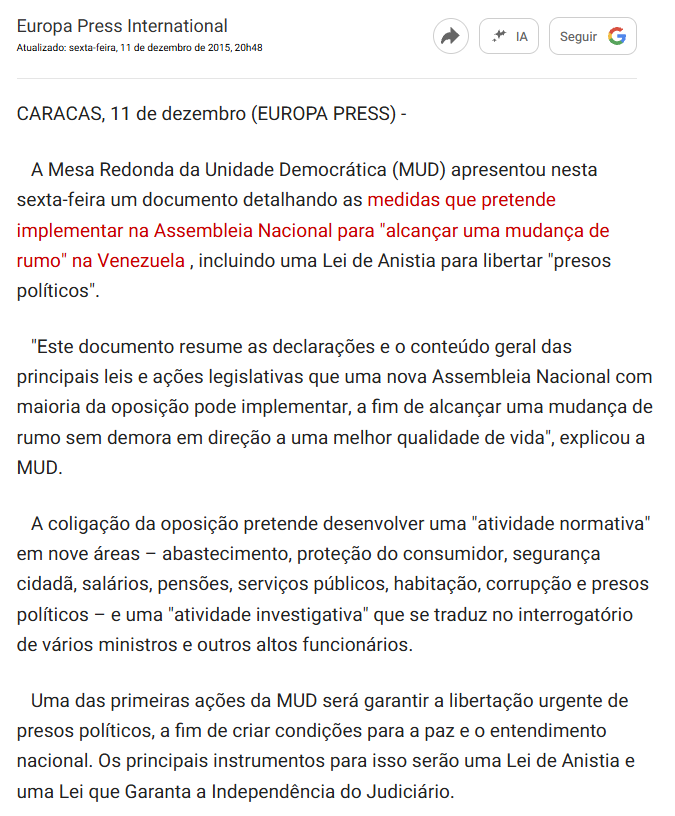 AlexdaMatta_'s tweet photo. Pouca coisa aqui faz sentido. Vamos a alguns pontos.

1) "Nessa estranha ditadura, dezenas de candidatos ao Senado tinham como pauta declarada o impeachment de juízes. Esses candidatos fizeram campanha normalmente..."

Em 2015, na Venezuela, a oposição conseguiu uma esmagadora vitória no Parlamento: 2/3 das cadeiras. Entre as pautas estavam a anistia dos presos políticos e reformas pela independência do Judiciário (print).
https://t.co/HbpCPchRUi

No ano seguinte, o Supremo chavista anulou uma série de decisões do Congresso. Em 2017, anulou suas competências. Há um precedente histórico muito recente e próximo de que força no Congresso não vence um Judiciário capturado, num processo que descambou numa ditadura.

Não haveria nada de "estranho" nisso. Muito pelo contrário: a mobilização da representação popular contra o Judiciário pode ser um indicativo do acúmulo de problemas não resolvidos... no Judiciário. Na Venezuela, já era tarde demais.

Também não faz sentido medir o autoritarismo pela quantidade de permissões, e não pela ausência de restrições.

2) "Foram quase todos eleitos, e têm maioria para impichar um ministro. SE quiserem. Esse 'se' é bem grande."

Duplamente errado. Não têm maioria para impichar um ministro. O PL tem 28 e o NOVO, 3. Mesmo somando os de outros partidos que declararam apoio explícito (Tereza Cristina, Derrite etc.), não se chega à metade. Essas contas da imprensa, que inclui União, PP etc. são fantasiosas. E Gilmar Mendes acabou de aumentar o quórum para 2/3. Alguns desses senadores já são alvo de tentativas arbitrárias de cassação.

Pior: isso depende inteiramente do presidente do Senado. O Congresso atual já tinha maioria para admitir a denúncia, mas Alcolumbre disse que não a colocaria em pauta nem com 81 assinaturas (o que inclui a dele).
https://t.co/AGM0Fe2Lqz

3) "O eleitor desses senadores poderia estar pedindo para eles se mobilizarem pelo impeachment de Moraes desde já."

Seria inóquo. Tem que se mobilizar primeiro para eleger outro presidente do Senado. E haja mobilização: contra o governo, seus juízes e quase todos os caciques partidários. Espero que consigam, mas está longe de ser fácil.

4) "Flávio poderia responder todas as investigações contra ele em liberdade por aqui e poderia provar sua inoc��ncia nos vários escândalos do qual é suspeito."

A própria imprensa noticiou que a investigação seria um "escudo anti-impeachment" por parte de Moraes.
https://t.co/5HHdANNuNe

Se for verdade, a finalidade não é esclarecer nada, mas chantagear. Nesse caso, a fuga diminuiria o poder de barganha dos chantagistas e facilitaria o impeachment. Esse mesmo juiz foi responsável por prender um cara por uma viagem que ele não fez, quebrar o sigilo da fonte de jornalista, ameaçar cada brasileiro com multa diária de R$ 50 mil e, até agora, não conseguir extraditar ninguém nos processos que relata, mesmo entre os condenados.

Temos bons motivos para acreditar que a inocência ou a culpa não teria muita relevância no desfecho.

5) "Mesmo se existir uma vontadezinha ali no fundo, o problema é que ou eles mesmos ou os líderes partidários deles têm esqueletos no armário, logo são facilmente chantageados pelo Judiciário. Por terem crimes já pendentes ou que seriam facilmente descobertos, não querem comprar essa briga."

Essa é a parte mais bizarra. Ele diz que ministros do STF est��o CHANTAGEANDO parlamentares para não exercerem suas prerrogativas. Se isso for verdade, seria uma tentativa de restringir o exercício dos poderes constitucionais mediante grave ameaça: a PF na sua porta. Não se enquadra no crime de abolição violenta do Estado Democrático de Direito, pelo qual foram condenados os baderneiros do 8 de janeiro?

Outra coisa: a maioria dos inquéritos e processos contra parlamentares já é por coisas ditas na internet. O esqueleto no armário pode ser... falar demais.
https://t.co/tTc71KvrM6

Todo esse enquadramento é invertido, aliás. Muito pior do que suspeitar que um político tenha podres é suspeitar que o Judiciário, que dá a palavra final sobre quem é ou não criminoso no país inteiro e deveria justamente afastar os podres da vida pública, esteja abusando do poder e chantageando parlamentares para fins políticos, como ele mesmo sugere. Pense na escala do dano e na possibilidade de corrigi-lo. Fecha-se o único mecanismo de recall popular.

Eu nem me lembro de ouvir esse tipo de coisa ser dito tão livremente no Brasil até pouco tempo, nem em qualquer outro país normal. Diante disso, o investigado ser culpado ou inocente seria irrelevante. 

Essa argumentação parte de premissas muito ruins e de um enquadramento que inverte completamente a escala do que é inaceitável.