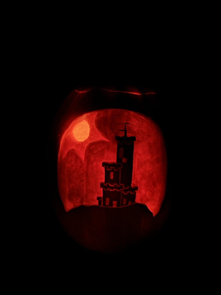 wildstorm312's tweet photo. after adding a lot of unnecessary details its finally done! glad i carved over painted cuz it looks so nice in the dark #traffictwt #desertduo #heartfall https://t.co/mOLA5wtuEG