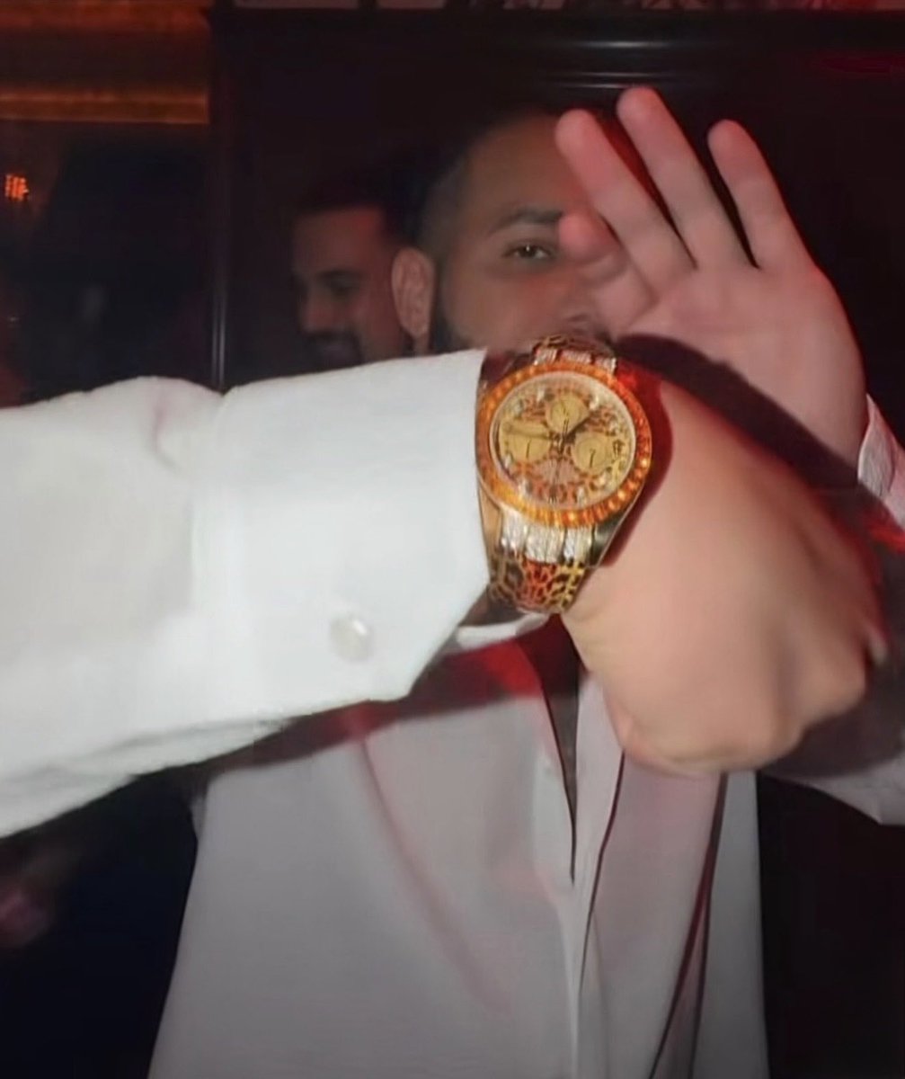 oVo_champagne_'s tweet photo. Drake’s new Rolex Daytona Leopard from Future the Prince ✨ https://t.co/LrAEn9zCcp