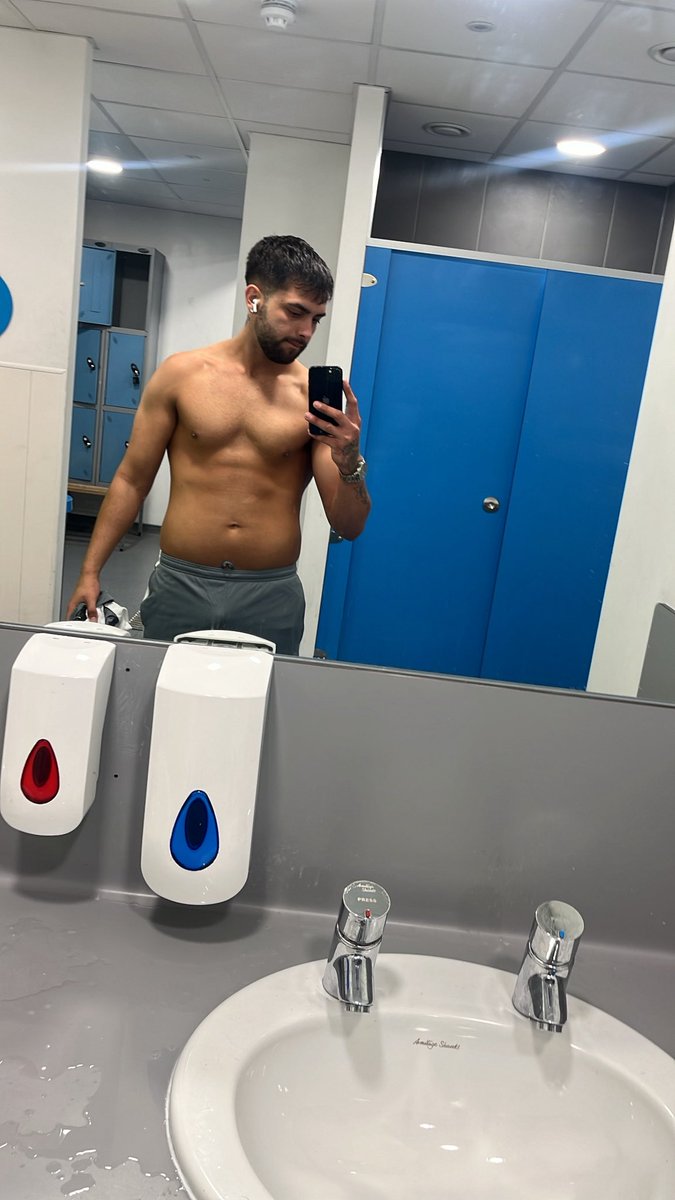 Az_south05's tweet photo. Big boyyy https://t.co/BcKwmKvlra