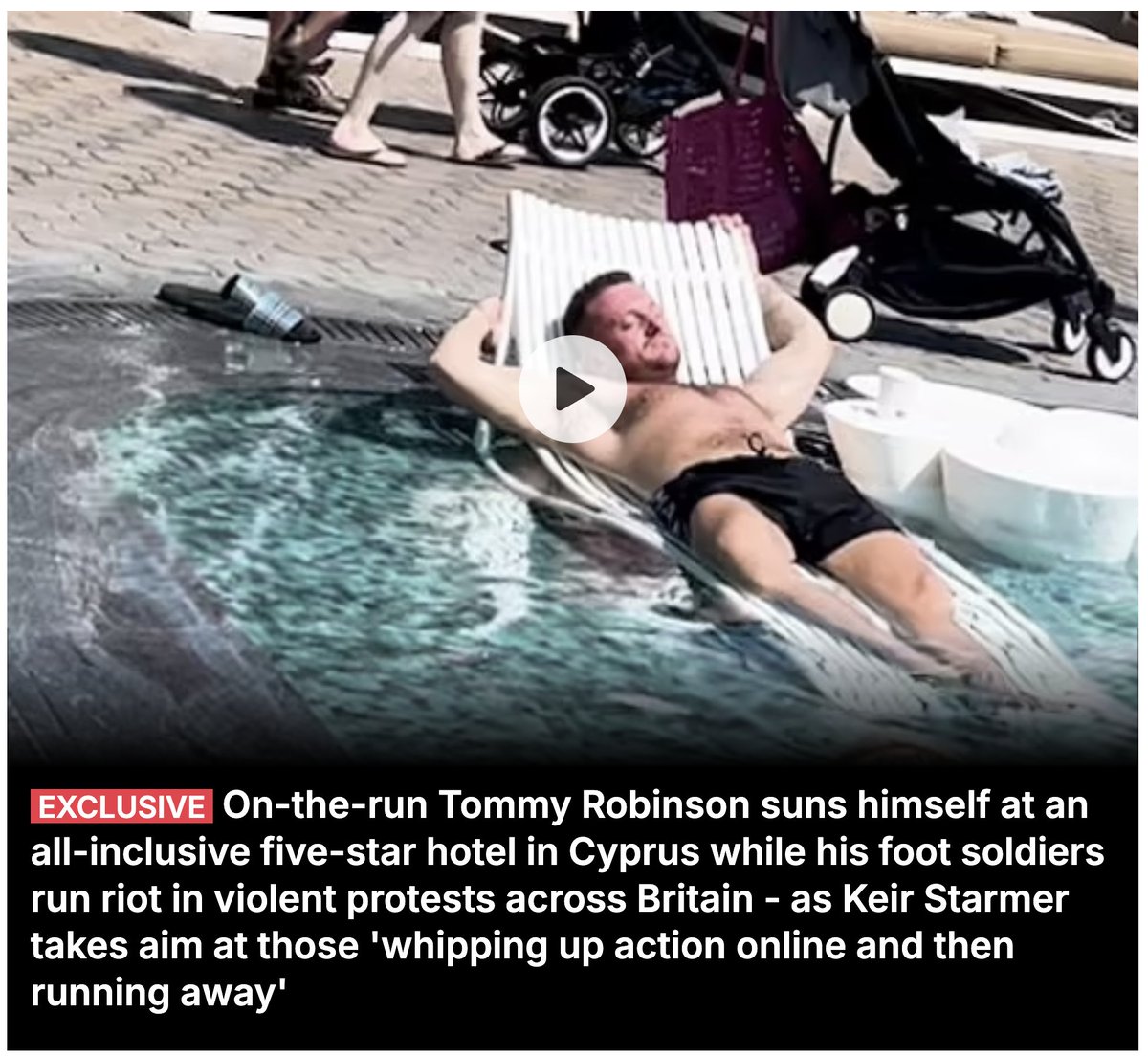 thevivafrei's tweet photo. The Daily Mail journalists posted this photo of Tommy Robinson in their hit-piece. 👌

But Tommy's attempt to get photos of the journalists - 👎 CRIMINAL!

The United Kingdom should be treated as an enemy nation. https://t.co/eedRPyWga1
