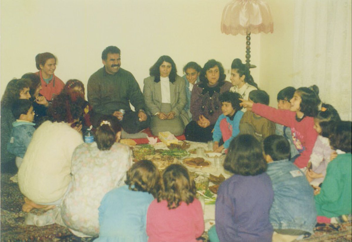 sinjar__'s tweet photo. "Ben, koltuksuzların Lideriyim."

— A. Öcalan https://t.co/pEMx1wlrM8