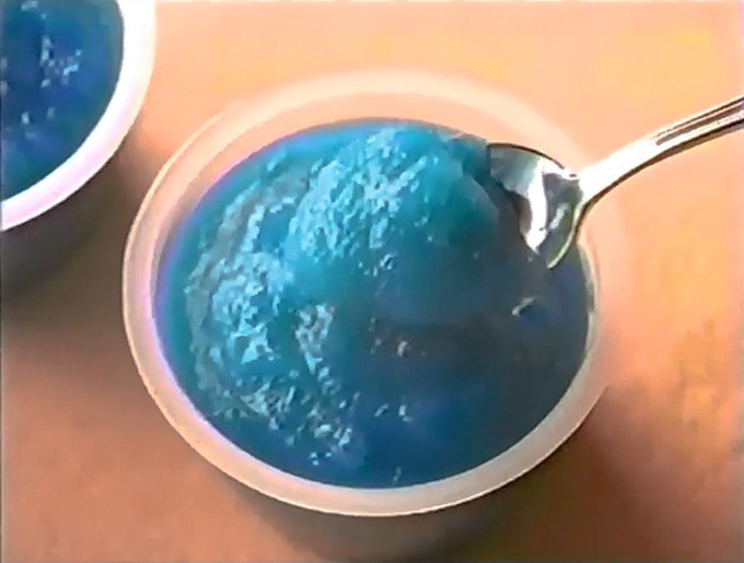NostalgiaFolder's tweet photo. Mott’s Blue's Clues Applesauce (1999) https://t.co/6UYhGbRauR