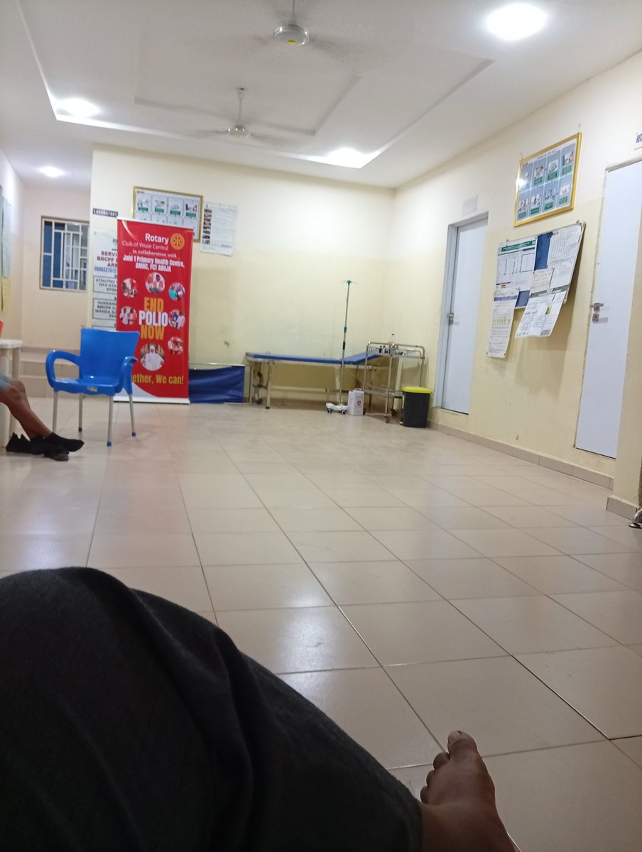 Minna_2325's tweet photo. I just landed in the hospital now 😔😔 please take your health seriously, I might not be so active and sorry if I wasn't active enough today, I dey fight for my life https://t.co/b19mBQrhDZ