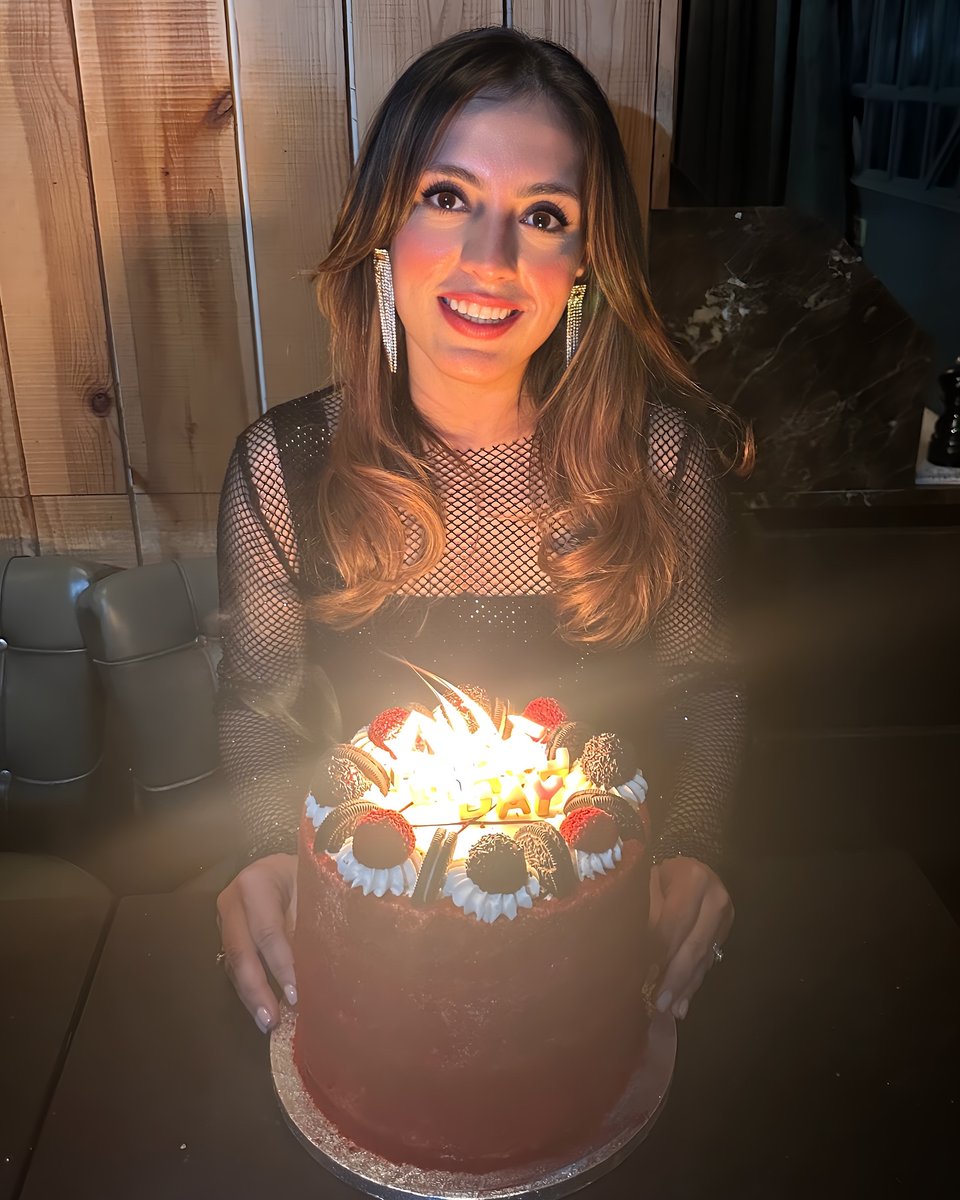 maria4166220f's tweet photo. #Thread #FellowTravelers #Trending #viralvideo Creating beautiful memories one special moment at a time❤️🎂 Life is all about celebrating happiness appreciating the little things and being grateful for every blessing Alhamdulillah for the beautiful moments endless smiles and the love that makes life so special