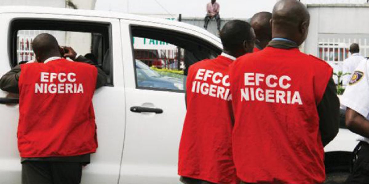 instablog9ja's tweet photo. “EFCC Operatives Touched Us While We Were N@ked” — Women Accuse EFCC Operatives of H@rassment After Ilorin Raid https://t.co/aEmIbTic6r