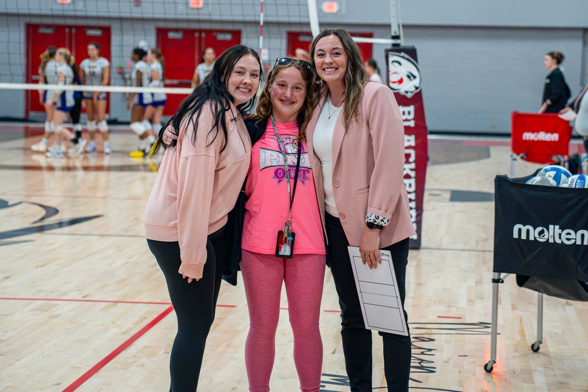 SLIAC's tweet photo. More than a Game, @BCBeaverSports holds Dig Pink night 

Story - https://t.co/ld6Gi5H1Np

#SLIACtion #d3vb https://t.co/UPe8sHmzwu