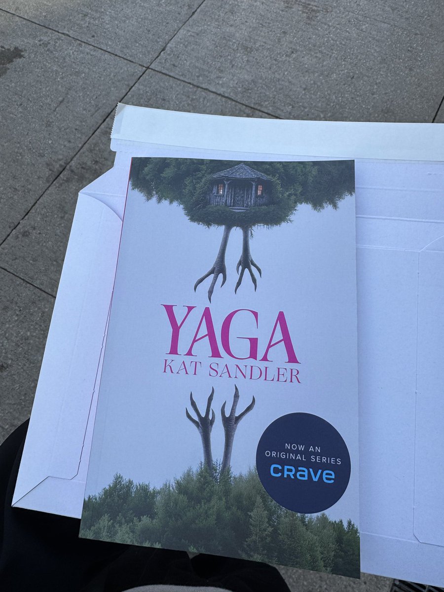 yagaupdates's tweet photo. A look at the TV tie-in YAGA play! 🔥(via ihudprofen) https://t.co/8pnE4pb4qV