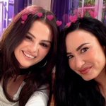 Photo by Selena Gomez Worldwide | Fan Account (@WorldwideSelG)