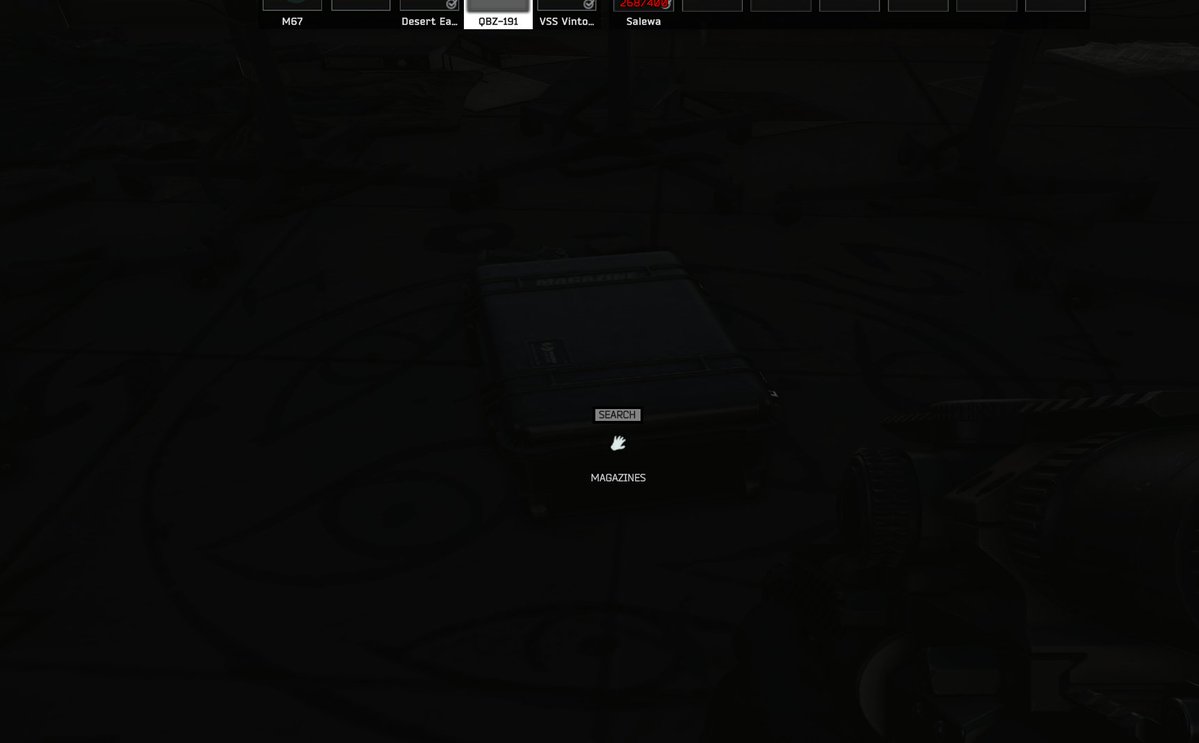 LandonGarland1's tweet photo. @tarkov @nikgeneburn Still can't pick up magazine cases with the Rush 100 bag.... yall said this was fixed weeks ago https://t.co/CgqOLFTBLC