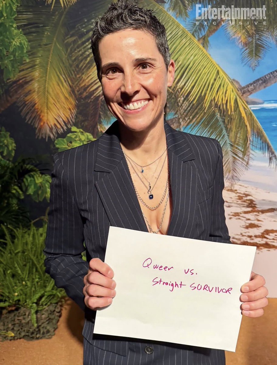 Survivordle's tweet photo. 2. Kristin - say it louder for the people in the back! CBS would never do this but could you imagine? It has potential to be an incredible narrative and draw plenty of viewers that have never seen an episode https://t.co/Ql1wmPK1tz