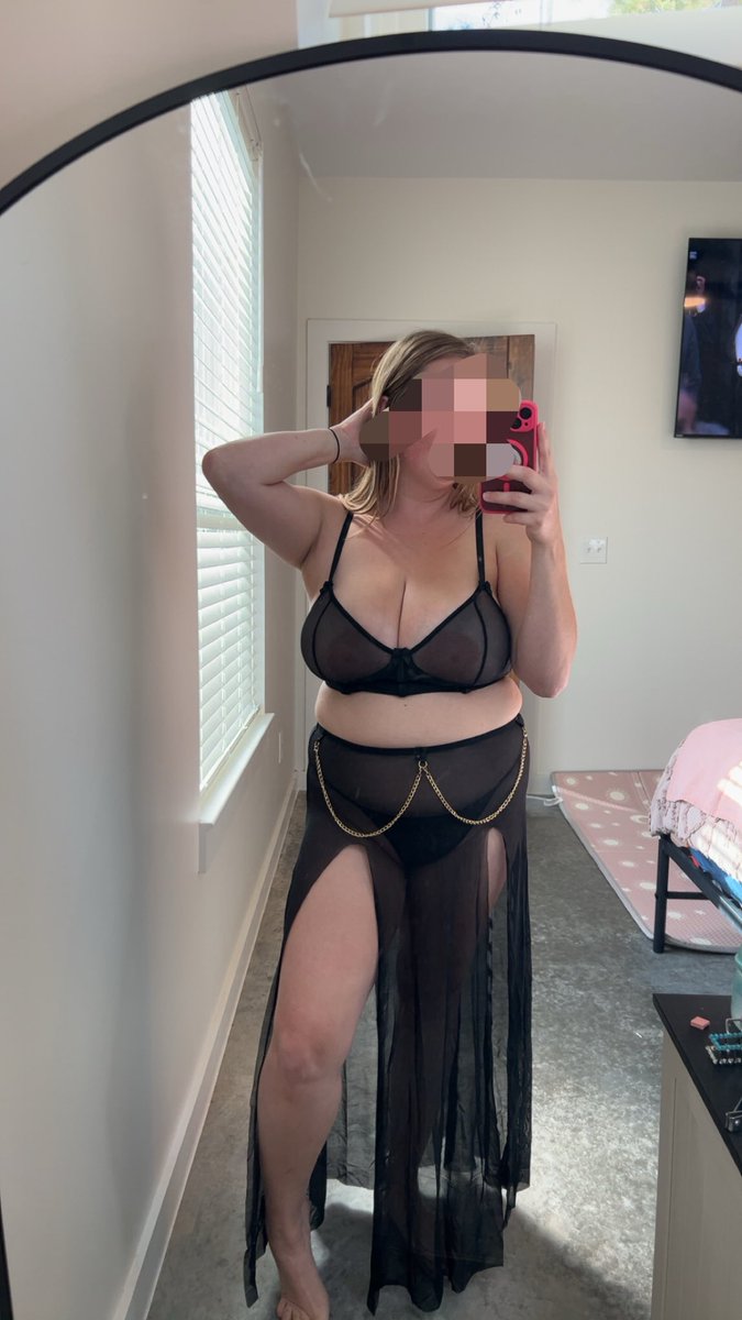 HeatherHayss's tweet photo. @MilfMeBaby @SiennaWildeXo @Twoabreast69 @SexyMatureMinx @buttonlyou @fancy_feet_77 @Helenmilleeer @PawgMilfGoddess @Miranda_signany @BarstoolCpl @mommakay93 https://t.co/wmFWsajUbT