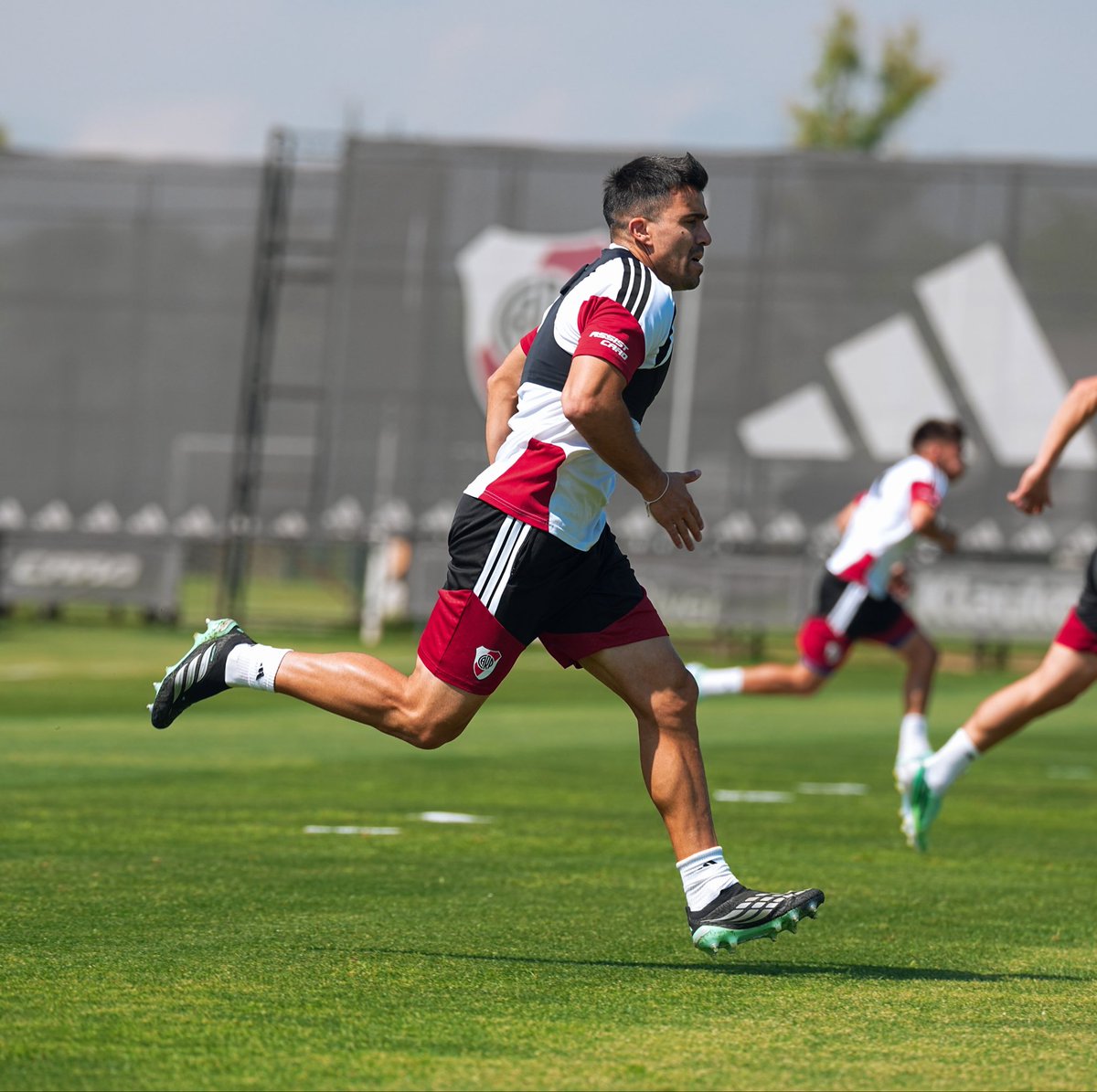 RiverPlate's tweet photo. 🔋🏃‍♂️💪 https://t.co/oXpcMb9vjn