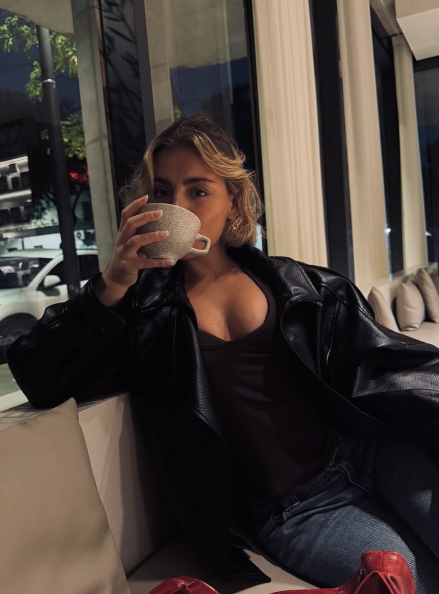 pilifantt's tweet photo. invítenme a tomar café
.
.
.
.
#sexrol #freerol https://t.co/sAisgsydNX