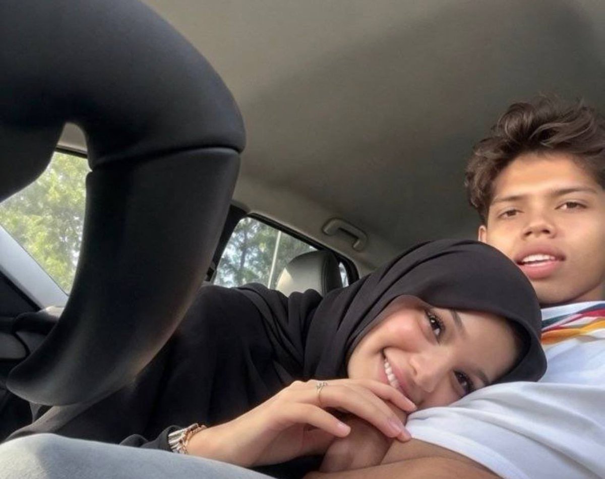 DindaRysta's tweet photo. Best melayu viral ? https://t.co/z2oUNe7h2w