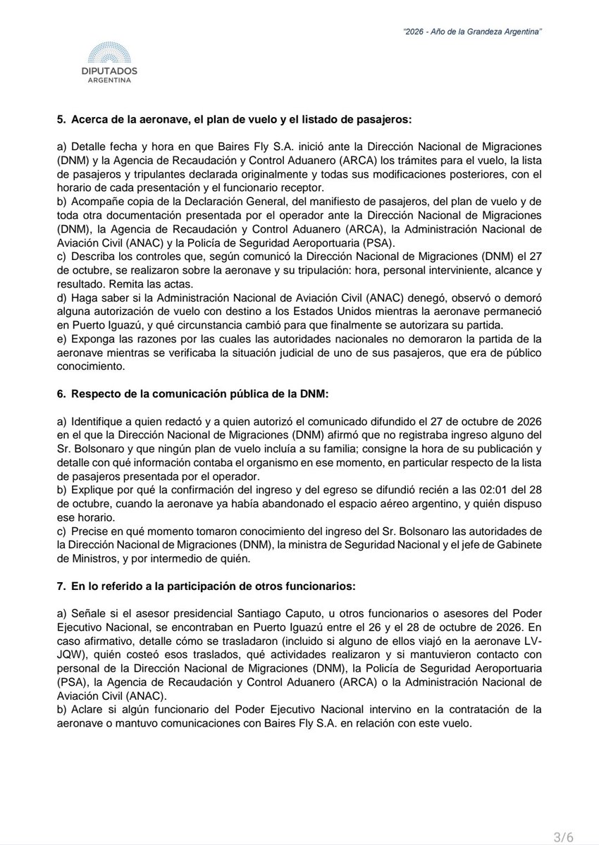 trottanico's tweet photo. Presenté un proyecto de resolución y realizamos un pedido de acceso a la información pública para que el Gobierno de Milei explique cómo Flávio Bolsonaro ingresó a la Argentina y salió del país en un avión privado, pese a tener una prohibición judicial de salir de Brasil.

¿Quién autorizó su ingreso? ¿Qué controles se realizaron? ¿Qué funcionarios facilitaron su salida?

La Argentina no puede convertirse en una vía de escape para quienes buscan eludir a la Justicia.

La afinidad política e ideológica de Milei con la familia Bolsonaro no puede estár por encima de sus responsabilidades institucionales. Exigimos que su Gobierno rinda cuentas y explique qué funcionarios intervinieron.