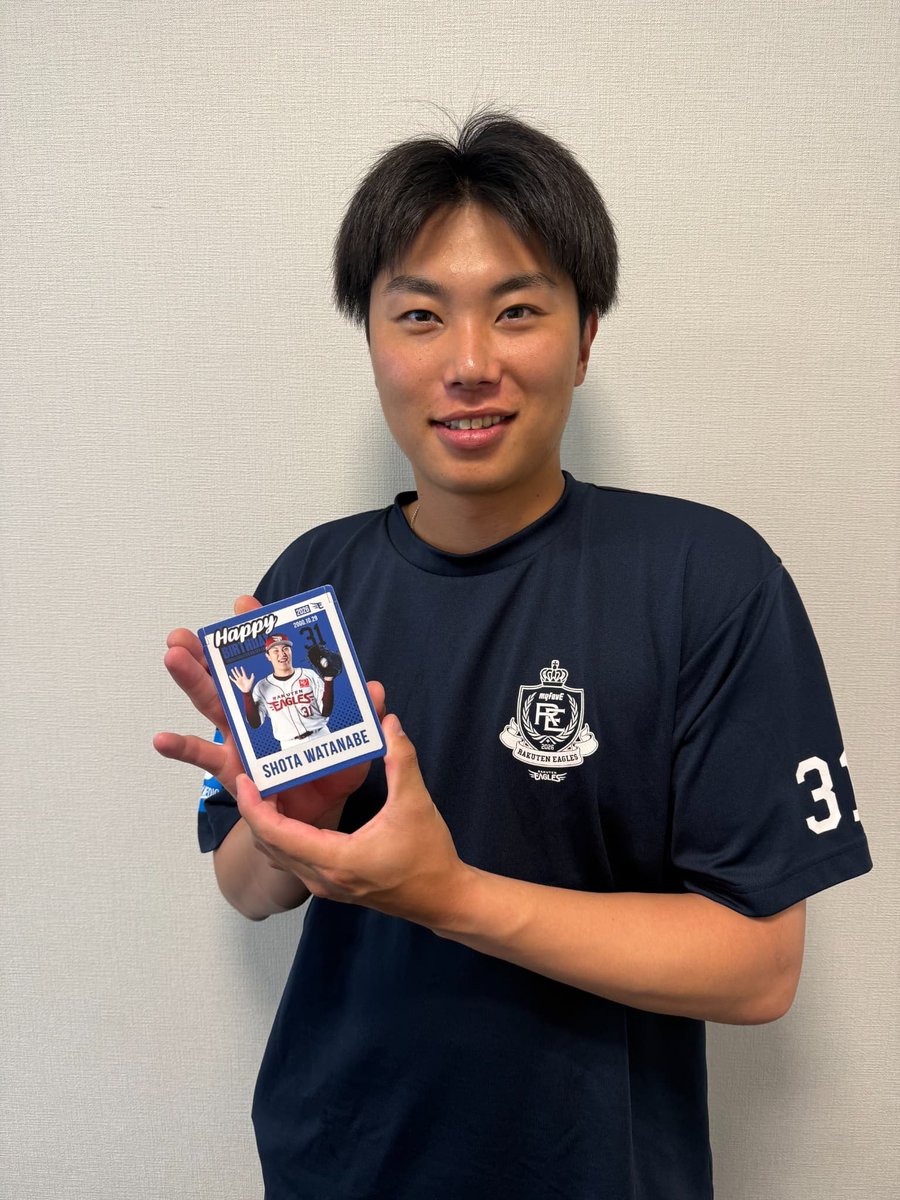 eagles_shop's tweet photo. ✨🎂選手バースデーグッズ🎂✨

本日お誕生日🎉
10月29日生まれの #渡辺翔太  選手のバースデーグッズを受注販売中です♪

みんなで選手の誕生日をお祝いしよう！🎈

📍受注期間：11/5(木)23:59まで

⏬ご購入はこちらから⏬
https://t.co/sgGvFVMyqV

#RakutenEagles https://t.co/nCt5Mt1DyG