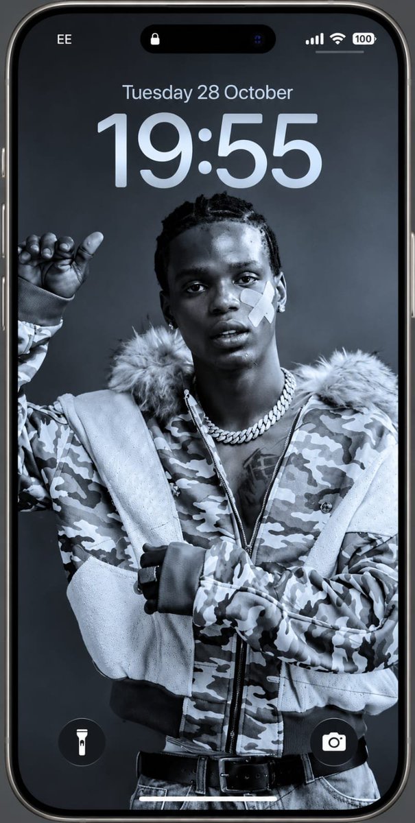 AfrobeatWorldHQ's tweet photo. The boy's back
Bhadboi OML &amp; Zinoleesky. https://t.co/Ew1j8CLurK