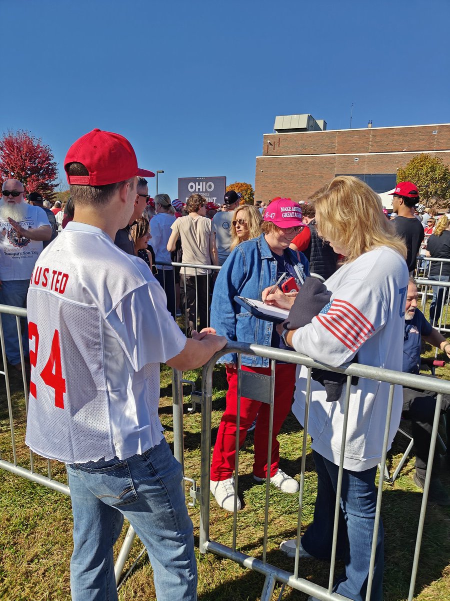 CalKildowOH's tweet photo. Turning Point Action Patriot Squad is in Chillicothe awaiting the 47th President‼️ https://t.co/O0kr80sTQ9