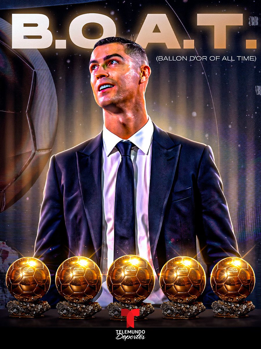 TelemundoSports's tweet photo. 🚨🏆 𝙀𝙇 𝙂𝙊𝘼𝙏 𝙎𝙀 𝙇𝙇𝙀𝙑𝘼 𝙀𝙇 "𝘽𝙊𝘼𝙏": ¡UN APLAUSO PARA CRISTIANO RONALDO! 🇵🇹

⚽ CR7 fue el ganador de este reconocimiento, gracias a los votos de los aficionados, que votaron por la 2007-2008 como la mejor temporada de la historia, entre las ganadoras del Balón de Oro

👏 Solo participaron aquellos que ganaron al menos dos veces el BDO y el portugués lo ganó cinco.

🔥 Ese año logró 42 goles y 7 asistencias en 49 partidos.

¿Fue bien elegido?