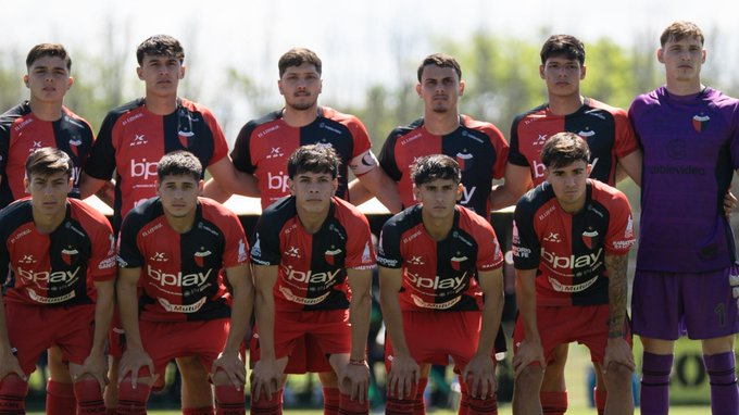 ElProdeOriginal's tweet photo. @agustincastro15 @MartinTrovatto @rolasserre #TorneoProyeccion 🇦🇷 | FECHA 15

🏆ZONA B

➡️ #Colon 3-1 #SanMartinSJ 

Sin plenos

Sumaron 2 puntos @CLAUDIO26594023 @DiegoSalice_06 @ezepetricca22 y @FrancoCisneros0 https://t.co/xjSqJWsOhc