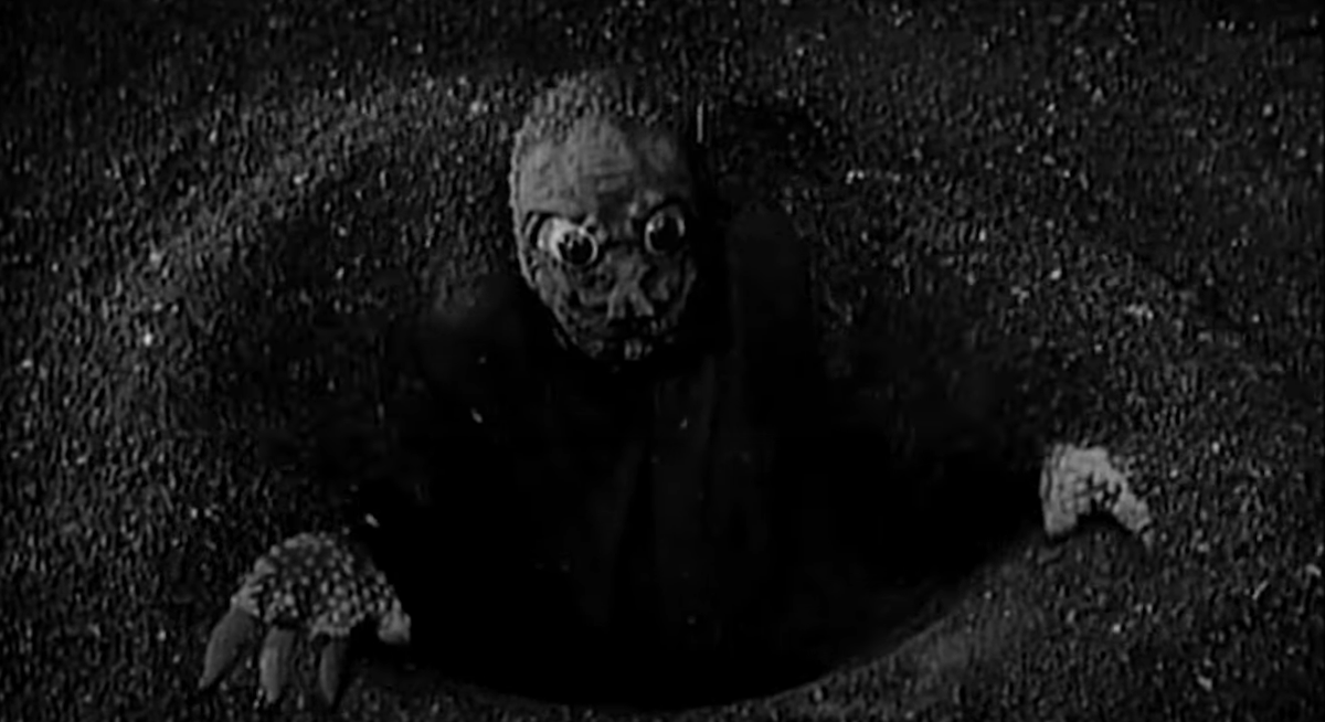 BDisgusting's tweet photo. Paramount's horror movie MOLEPEOPLE will be directed by Ben Wheatley, who replaces the exiting Rob Savage.

LaKeith Stanfield has also left the project.

A man descends into the abandoned tunnels beneath NYC where he discovers a twisted society.

Source: @DEADLINE https://t.co/jVcOBVipla