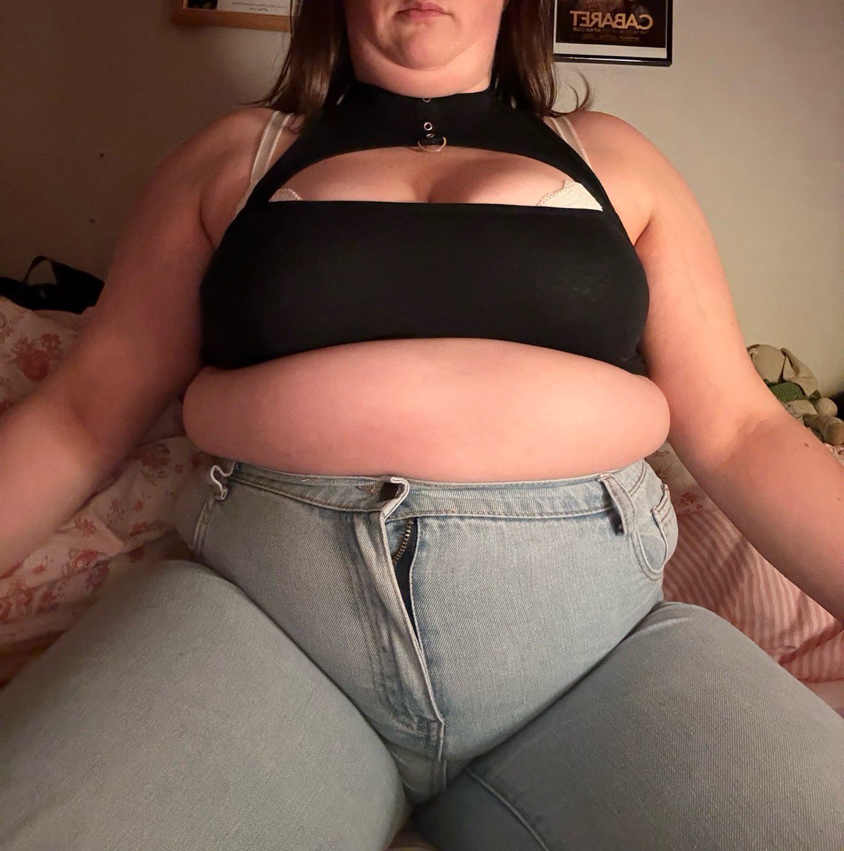 princesslilypff's tweet photo. Fuck I got fat 😵‍💫

July to October btw 🫣 https://t.co/rjHeFtJ93B
