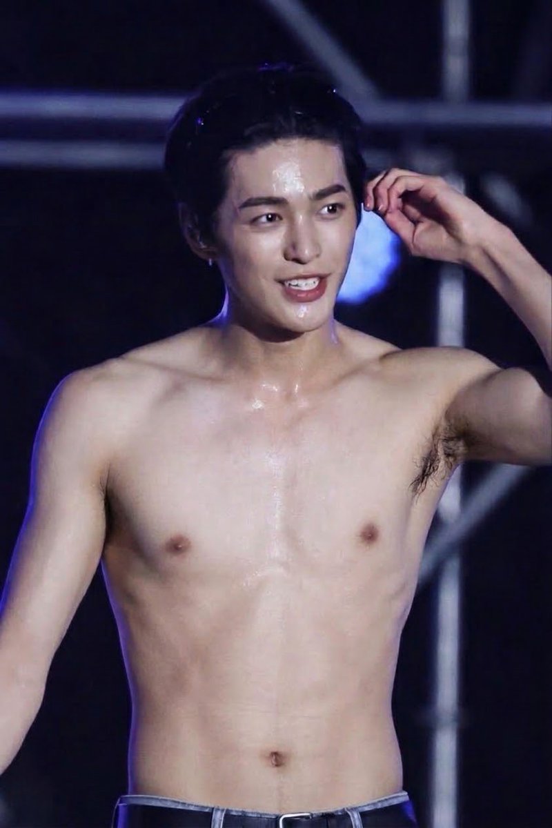 PitsFantasyX's tweet photo. K30nh0🙈🙈 One of my favorite armpits 🔥🔥🔞 #NSFW #kpoparmpit #ai https://t.co/fC596Lp92Z