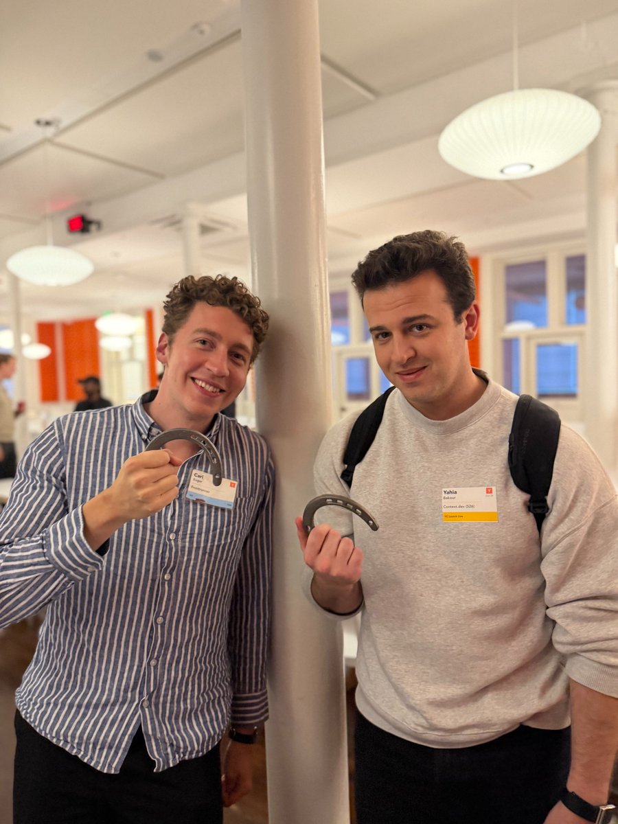 carlbager's tweet photo. this legend @mynameisyahia gave me a candle one of the first days of the yc batch. i got to return the favor by giving him a FR horse-shoe last Friday

Yahia is a fantastic founder and the product is phenomenal!

but still... horseshoe > candle

however, my gf liked the candle more. can't win it all