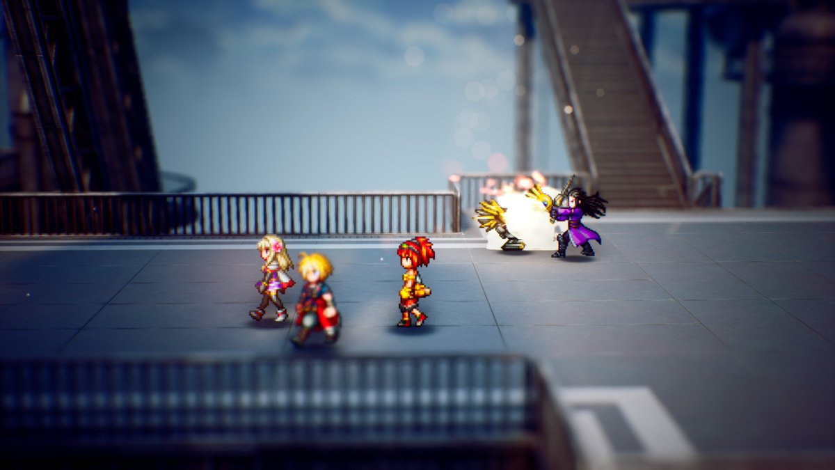userHandle's tweet photo. 《FINAL FANTASY RESONANCE》：HD-2D 能否讓經典 FF 冒險重新成立？
以《FINAL FANTASY BRAVE EXVIUS》第一季為基礎改編的單機 RPG，將原本手遊故事重整為有完整結局的冒險，並以 HD-2D、世界地圖與回合制戰鬥重建復古 FF 氛圍。快速旅行與遇敵提示等設計，也降低了老式 JRPG 的進入門檻。

本作保留水晶、陸行鳥、飛空艇、隱藏寶箱與隨機遇敵等系列元素。玩家可從徒步探索，逐步解鎖陸行鳥與飛空艇，前往隱藏地點、洞穴與強敵區域；區域建議等級、自動存檔、地圖標記與迷宮傳送，則補足了復古設計常見的不便。隨機遇敵也有綠、黃、紅三色感應提示，並可在選項中關閉。

戰鬥採回合制，不是 ATB。攻擊敵人的弱點可加速削減擊潰量表；敵人進入 BREAK 後會少一次行動並承受更高傷害。若全體敵人同時被擊潰，隊伍能取得額外一輪行動，最後接上幻兵的「共鳴攻擊」。戰鬥速度可三段調整，魔法也能以降低部分威力為代價全體化。

養成核心是 26 名幻兵：可透過劇情與支線取得，提供主動技能與可配置的精通能力；幻兵精通最高為 MR9，角色最多可裝備八種精通。競技場、十二武具、究極武器與隱藏強敵，則提供後期配隊與擊潰策略的挑戰。

從設計來看，這款作品的重點不只是把手遊素材搬上主機，而是嘗試把既有世界觀改造成可完整遊玩的單機 JRPG：用現代便利功能承接老派探索，再用擊潰與幻兵系統增加回合制的決策密度。即使沒接觸過《FFBE》或《FF》，也能從獨立主線開始。

《FINAL FANTASY RESONANCE》預定 10 月 22 日於家用主機平台推出，Steam 版預定 10 月 23 日發售。免費體驗版可遊玩序章至第一章，約 3～5 小時，存檔可繼承；正式版主線與內容規模約 30～40 小時，另有支線、幻兵培育及高難度挑戰。若你期待的是保留地圖探索與飛空艇樂趣、但少一些舊式摩擦感的《FF》，這種 HD-2D 路線是否正是你想玩的方向？